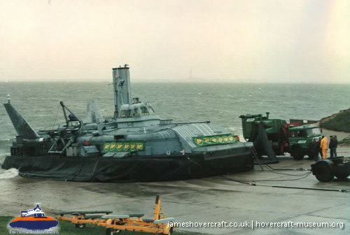 BH7 being moved to The Hovercraft Museum -  (credit: The <a href='http://www.hovercraft-museum.org/' target='_blank'>Hovercraft Museum Trust</a>).